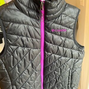 Columbia Kids Vest - Black with Pink Accents